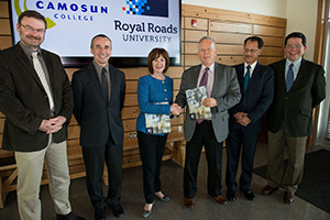 Signing the MOU