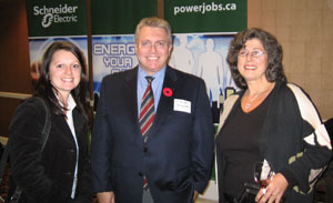 Murray Coell and Camosun Business Degree students.